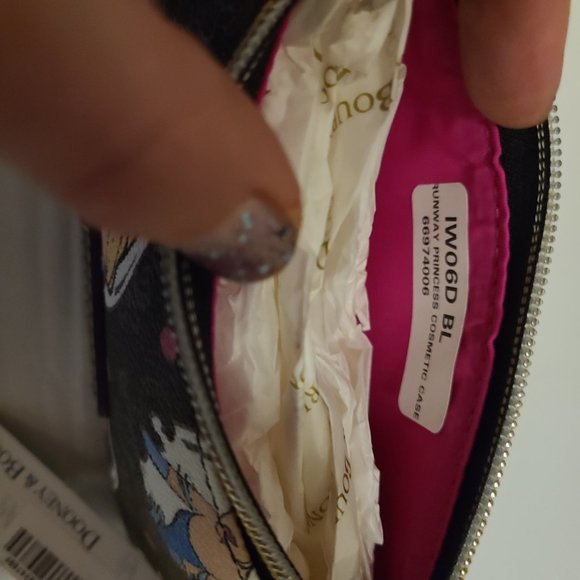 DOONEY & BOURKE  DOSNEY PRINCESS PURSE WITH MATCHING MINI WALLET - Picture 12 of 12